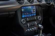 Ford Mustang V8 GT - U56211