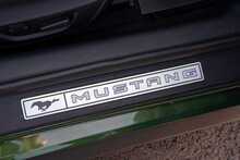 Ford Mustang V8 GT - U56211