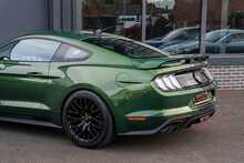 Ford Mustang V8 GT - U56211