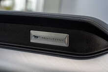 Ford Mustang V8 GT - U56211