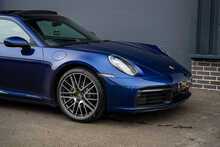 Porsche 911 T 992 Carrera - U56221