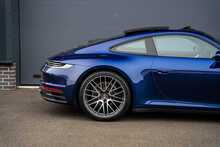 Porsche 911 T 992 Carrera - U56221