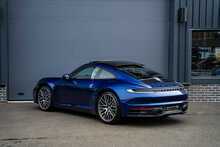 Porsche 911 T 992 Carrera - U56221
