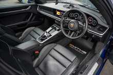 Porsche 911 T 992 Carrera - U56221