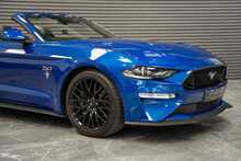 Ford Mustang V8 GT - U56274