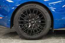 Ford Mustang V8 GT - U56274