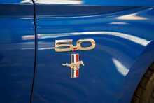 Ford Mustang V8 GT - U56274