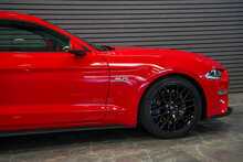 Ford Mustang V8 GT - U56277