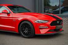 Ford Mustang V8 GT - U56277