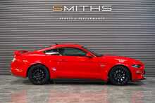 Ford Mustang V8 GT - U56277