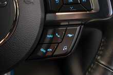 Ford Mustang V8 GT - U56288