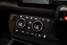 Land Rover Defender 90 D250 MHEV X-Dynamic HSE - U56289