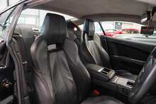 Aston Martin DB9  - U56291
