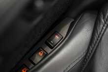 Aston Martin DB9  - U56291