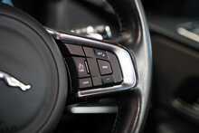 Jaguar F-PACE D300 V6 S - U56292