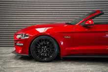 Ford Mustang V8 GT - U56298