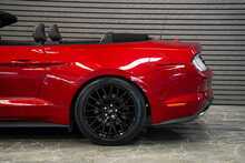 Ford Mustang V8 GT - U56298