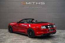 Ford Mustang V8 GT - U56298