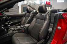 Ford Mustang V8 GT - U56298