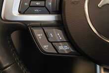Ford Mustang V8 GT - U56298