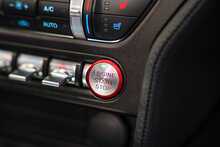 Ford Mustang V8 GT - U56298