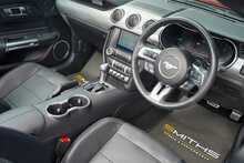 Ford Mustang V8 GT - U56298