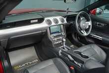 Ford Mustang V8 GT - U56298