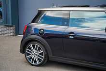 MINI Hatch Cooper S Exclusive - U56300