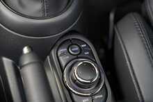 MINI Hatch Cooper S Exclusive - U56300