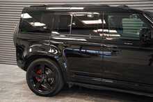 Land Rover Defender 110 D300 MHEV X - U56311