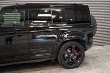 Land Rover Defender 110 D300 MHEV X - U56311