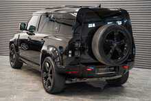 Land Rover Defender 110 D300 MHEV X - U56311