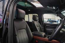 Land Rover Defender 110 D300 MHEV X - U56311