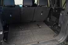 Land Rover Defender 110 D300 MHEV X - U56311