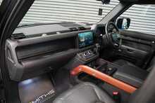 Land Rover Defender 110 D300 MHEV X - U56311