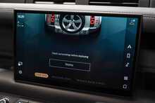 Land Rover Defender 110 D300 MHEV X - U56311