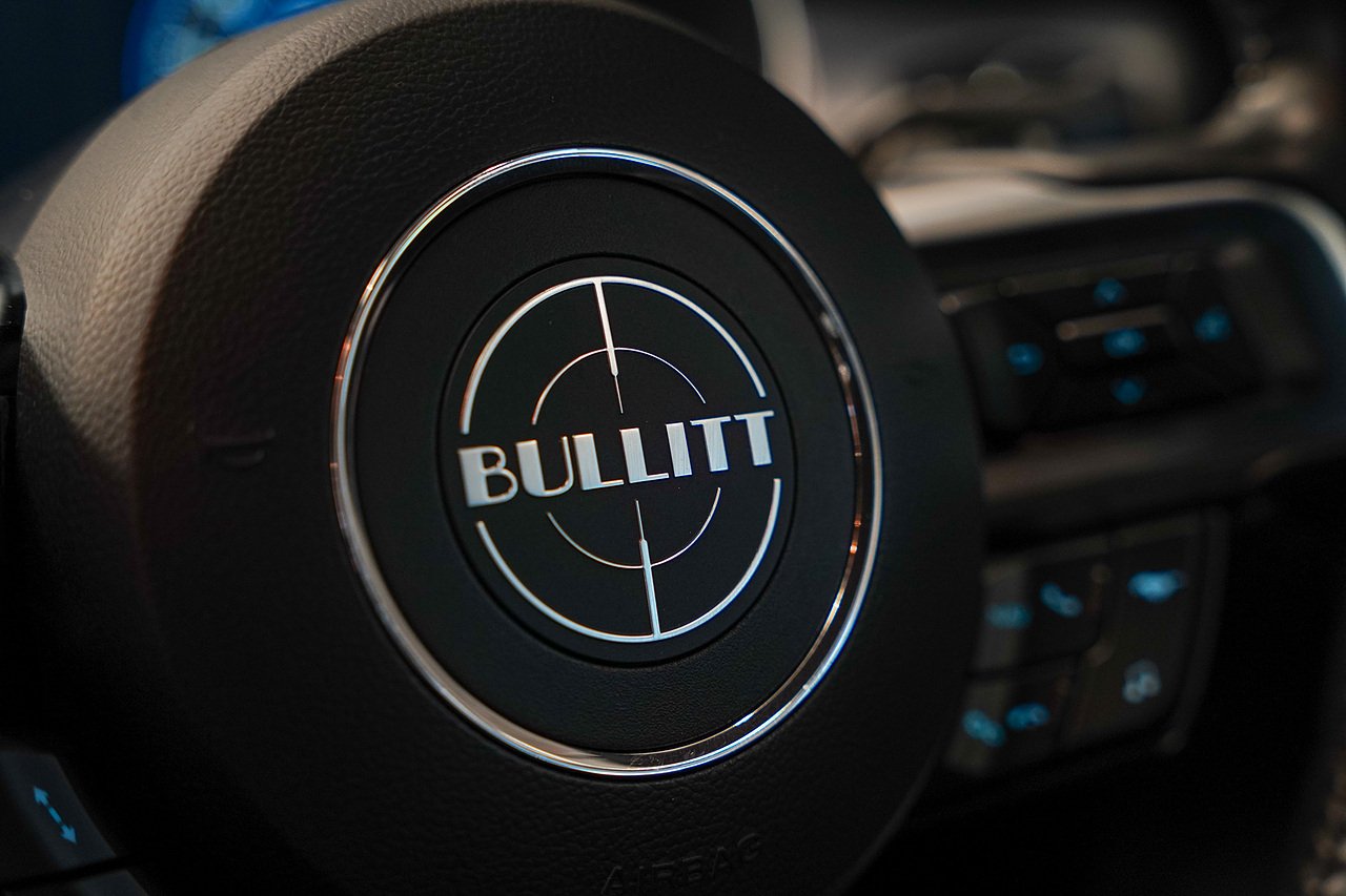 FORD MUSTANG V8 BULLITT 2019 34,000 MLS 5.0 MANUAL PETROL 39,995 OR FROM P...