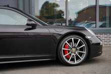 Porsche 911 991 Carrera 4S - U56319