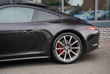Porsche 911 991 Carrera 4S - U56319
