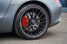 Mercedes-Benz AMG GT V8 BiTurbo S - U56331