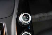 Mercedes-Benz AMG GT V8 BiTurbo S - U56331