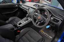 Porsche Macan T V6 GTS - U56339