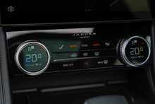 Jaguar F-PACE P550 V8 SVR - U56348