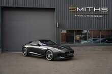 Jaguar F-Type V6 Chequered Flag - U56368