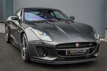 Jaguar F-Type V6 Chequered Flag - U56368