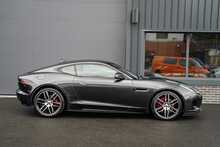 Jaguar F-Type V6 Chequered Flag - U56368