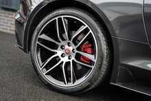 Jaguar F-Type V6 Chequered Flag - U56368