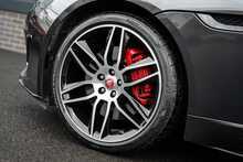 Jaguar F-Type V6 Chequered Flag - U56368