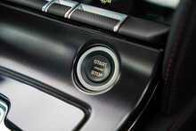 Jaguar F-Type V6 Chequered Flag - U56368