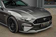 Ford Mustang V8 GT - U56369